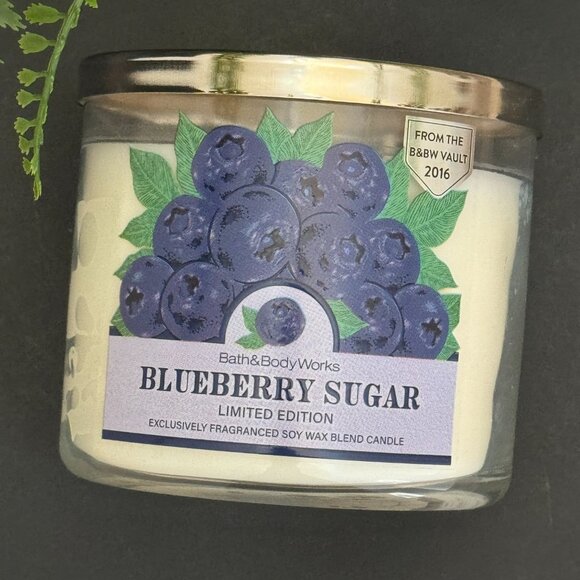 BBW Blueberry Sugar Bath & Body Works 3 Wick Candle - Picture 5 of 10